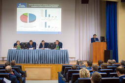 пленарное заседание IV Международного научно-практического семинара "Эффективное управление комплексными нефтегазовыми проектами" (EPMI-2015)