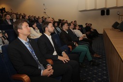 На Пленарном заседании
