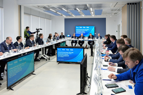 Заседание стратегической сессии «Научно-техническое обеспечение перспективного развития минерально-сырьевой базы и добычных возможностей ПАО „Газпром“ в г. Тюмени, 8 апреля 2022 года