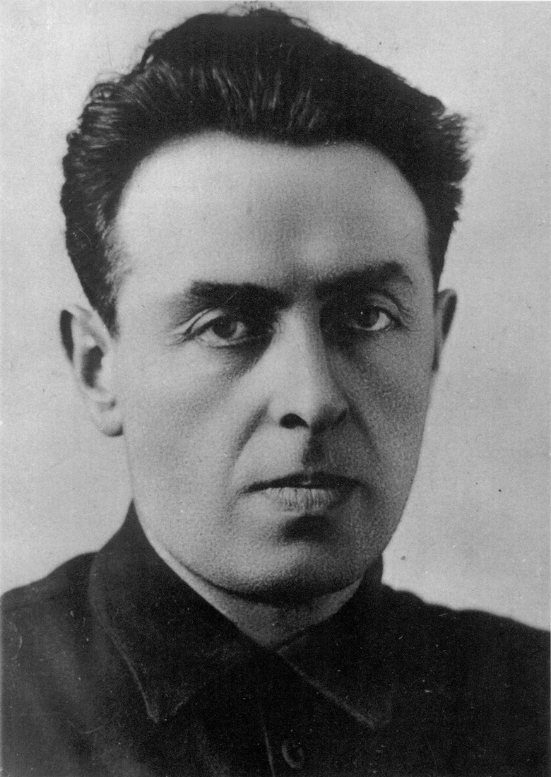 Евгений Яковлевич Старобинец — первый директор ВНИИГАЗа