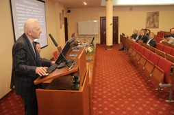 На заседании секции Конференции