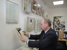 На выставке "Живая история" в ухтинском филиале ООО "Газпром ВНИИГАЗ"
