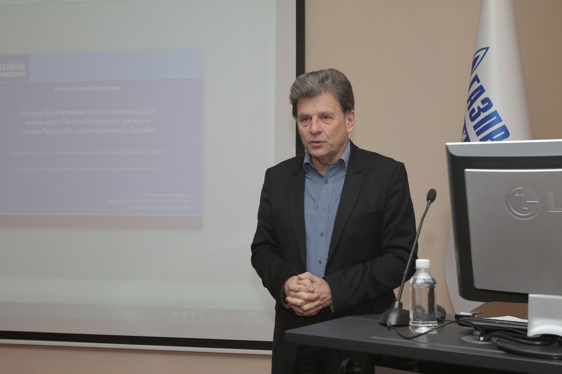 Мнение о квалификационной работе озвучивает Валерий Михайлович Булейко, главный научный сотрудник Лаборатория физического моделирования многофазных процессов