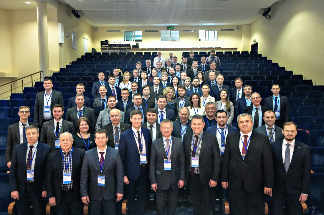Участники III научно-практического семинара «Организация и проведение подводно-технических работ на морских объектах добычи и транспорта ПАО „Газпром“