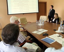 Выпускную квалификационную работу защищает магистрант Е. Пенский