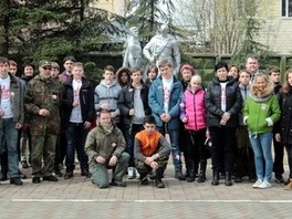 Делегация мемориального рейда в Парке Победы в Можайске